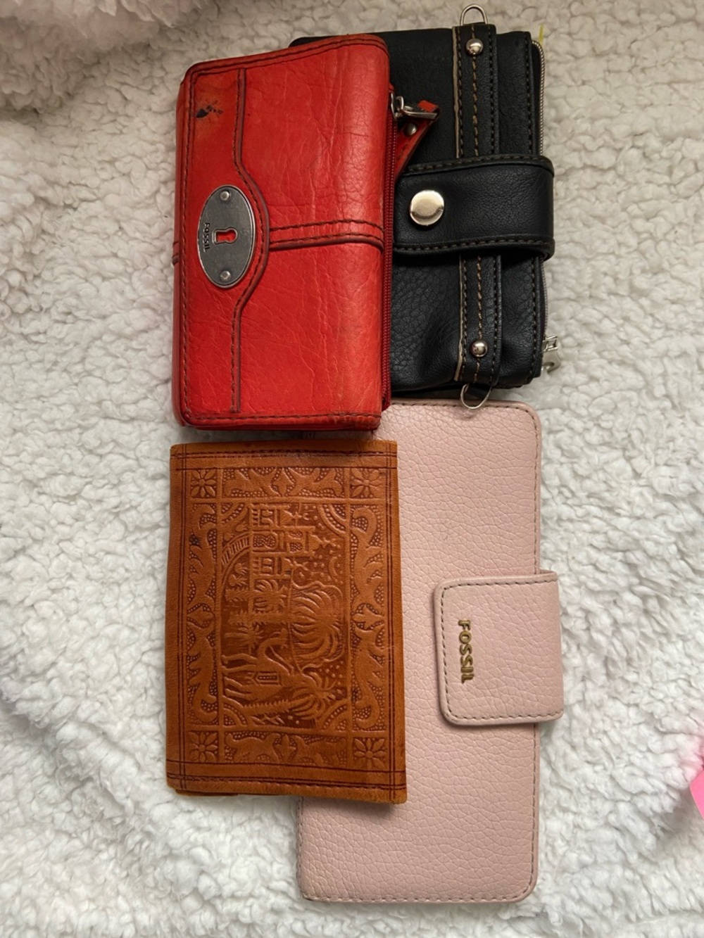 BOX LOT OF 4 Wallets including Fossil and Relic Women's Wallets
